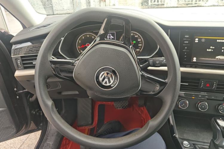 Used Volkswagen Passat 2020 280TSI Business Edition China VI Standard Steering Wheel