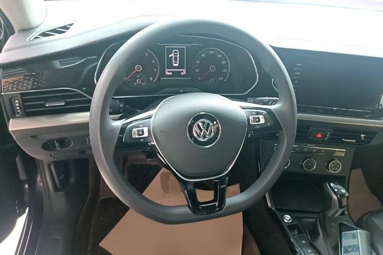Used Volkswagen Passat 2020 Revised Version 280TSI Business Edition China VI Standard Steering Wheel