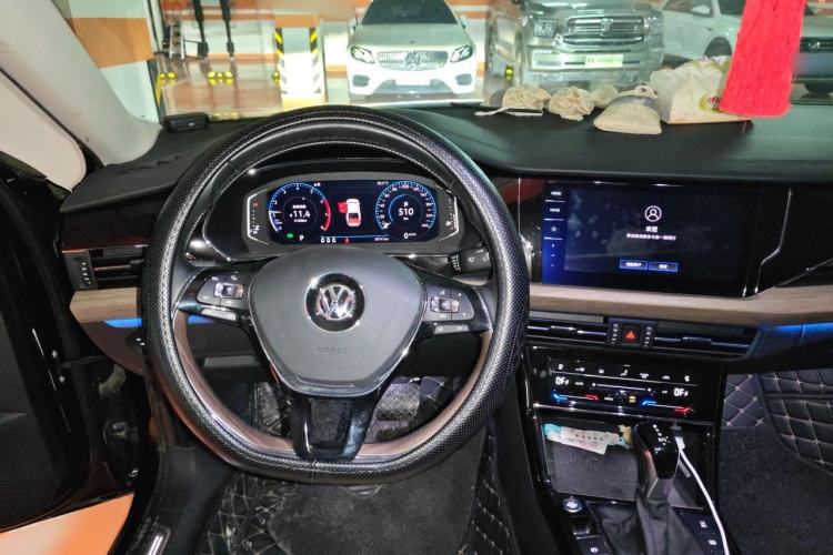 Used Volkswagen Passat 2020 330TSI Prestige Edition China VI Standard Steering Wheel