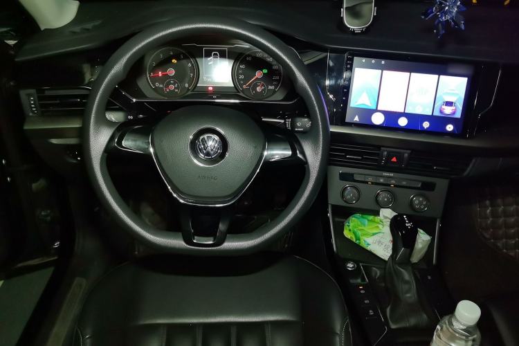 Used Volkswagen Passat 2020 280TSI Business Edition China VI Standard Steering Wheel
