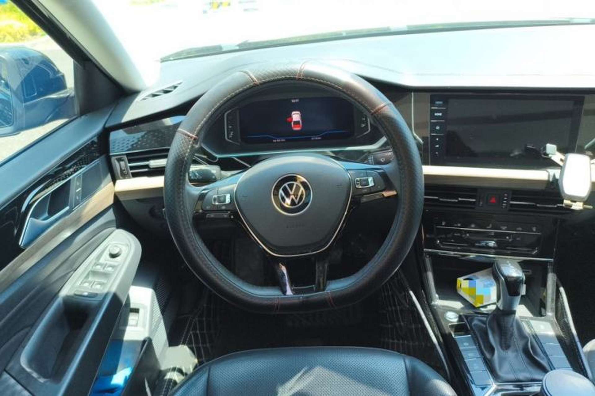 Used Volkswagen Passat 2020 Revised Version 330TSI Luxury Edition China VI Standard Steering Wheel
