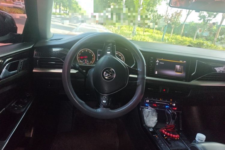 Used Volkswagen Passat 2020 Revised Version 280TSI Elite Edition China VI Standard Steering Wheel