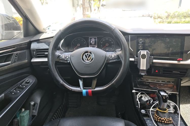 Used Volkswagen Passat 2020 330TSI Elite Edition China VI Steering Wheel