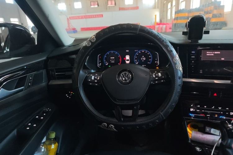 Used Volkswagen Passat 2020 330TSI Elite Edition China VI Steering Wheel