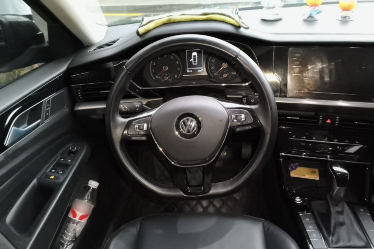 Used Volkswagen Passat 2020 330TSI Elite Edition China VI Steering Wheel