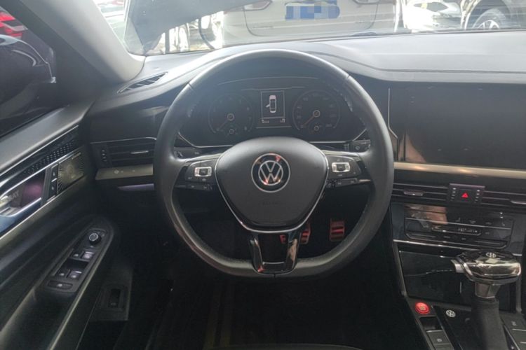 Used Volkswagen Passat 2020 Revised Version 280TSI Business Edition China VI Standard Steering Wheel