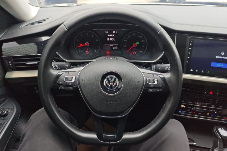 Used Volkswagen Passat 2020 330TSI Elite Edition China VI Steering Wheel