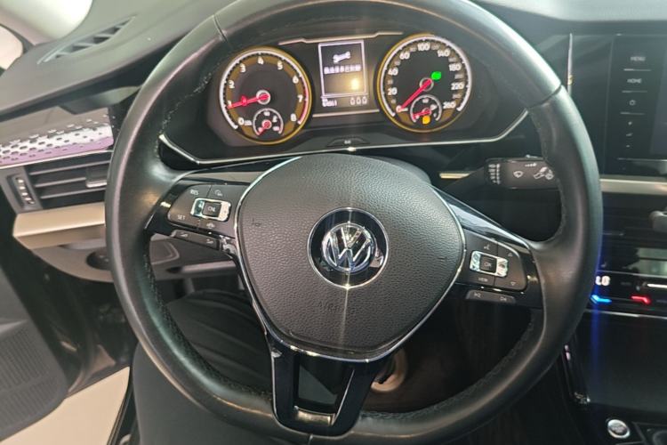Used Volkswagen Passat 2020 330TSI Elite Edition China VI Steering Wheel