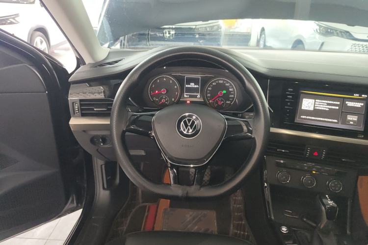 Used Volkswagen Passat 2020 Revised Version 280TSI Business Edition China VI Standard Steering Wheel