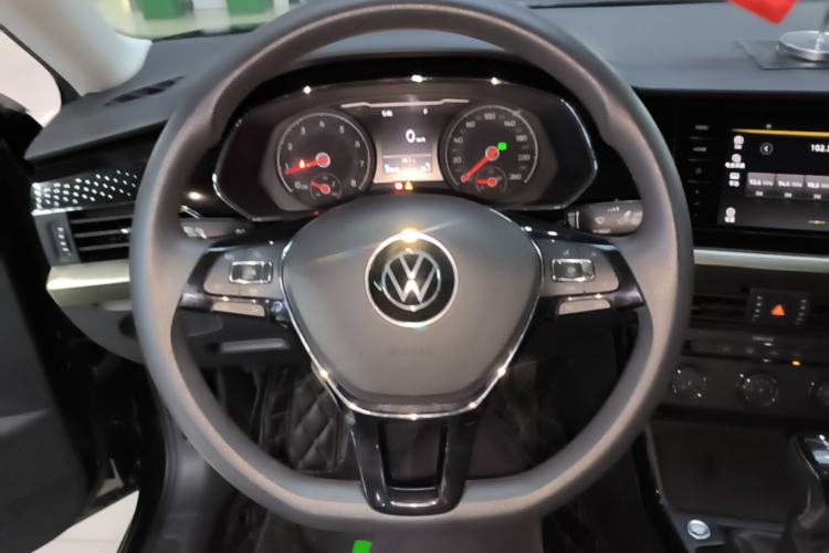 Used Volkswagen Passat 2020 Revised Version 280TSI Business Edition China VI Standard Steering Wheel