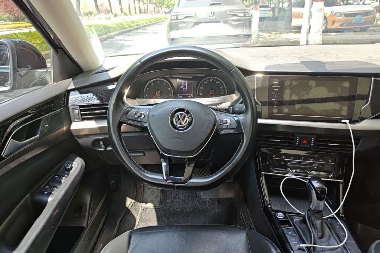 Used Volkswagen Passat 2020 330TSI Elite Edition China VI Steering Wheel