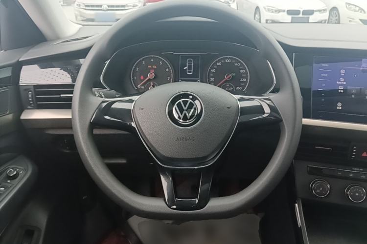 Used Volkswagen Passat 2020 Revised Version 280TSI Business Edition China VI Standard Steering Wheel