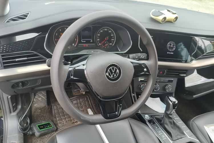 Used Volkswagen Passat 2020 Revised Version 280TSI Business Edition China VI Standard Steering Wheel