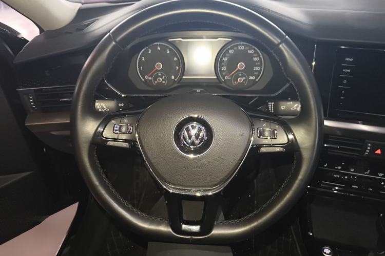 Used Volkswagen Passat 2020 330TSI Elite Edition China VI Steering Wheel
