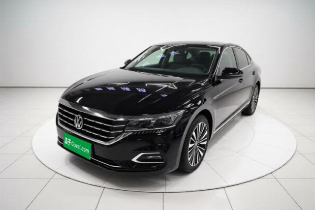 Ojetý Volkswagen Passat 2020 Revised Version 330TSI Luxury Edition China VI Standard