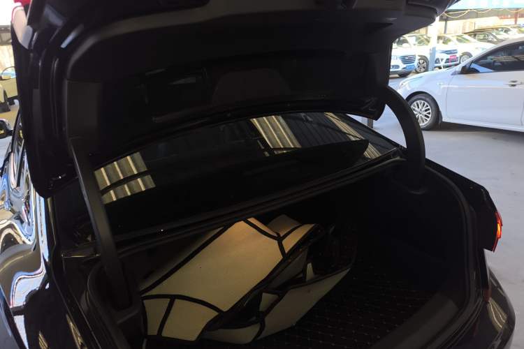 Used Volkswagen Passat 2020 280TSI Business Edition China VI Standard Trunk