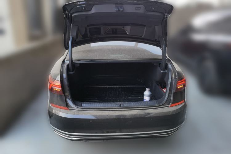 Used Volkswagen Passat 2020 380TSI Flagship Edition China VI Standard Trunk