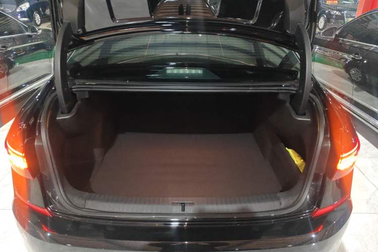 Used Volkswagen Passat 2020 Revised Version 280TSI Business Edition China VI Standard Trunk