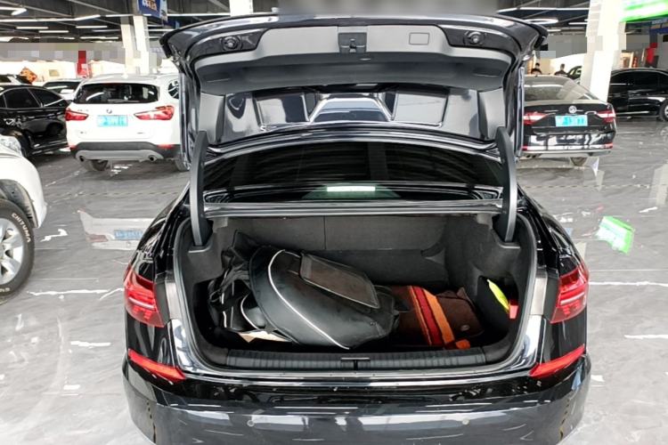 Used Volkswagen Passat 2020 Revised Version 280TSI Business Edition China VI Standard Trunk