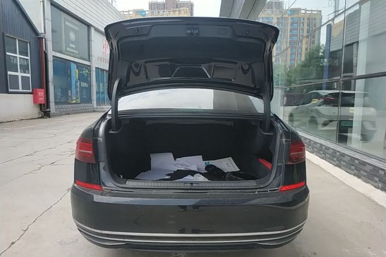 Used Volkswagen Passat 2020 Revised Version 330TSI Luxury Edition China VI Standard Trunk
