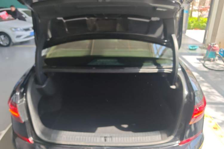 Used Volkswagen Passat 2020 Revised Version 280TSI Business Edition China VI Standard Trunk