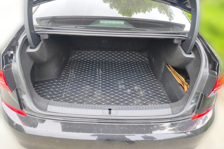 Used Volkswagen Passat 2020 330TSI Elite Edition China VI Trunk