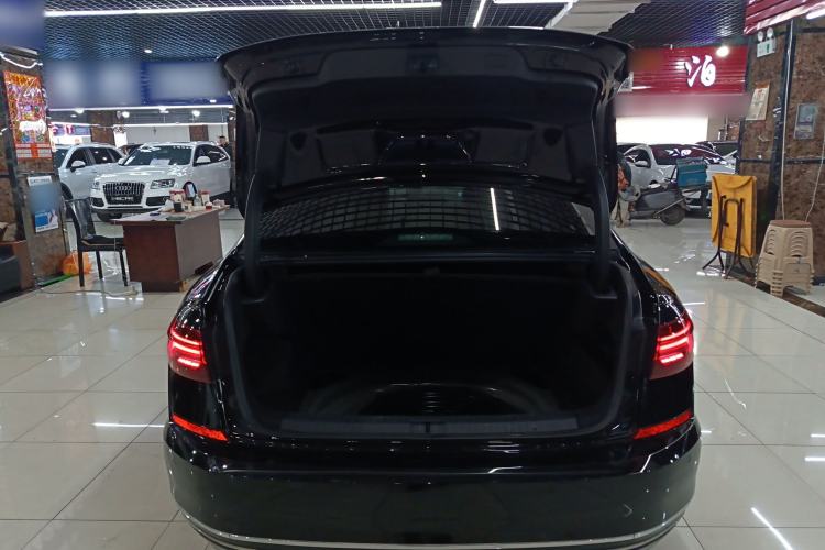 Used Volkswagen Passat 2020 Revised Version 330TSI Luxury Edition China VI Standard Trunk