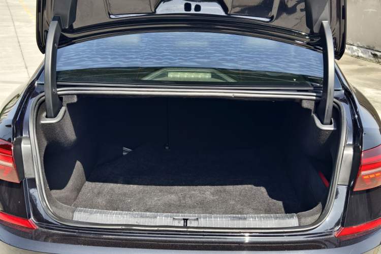 Used Volkswagen Passat 2020 280TSI Business Edition China VI Standard Trunk