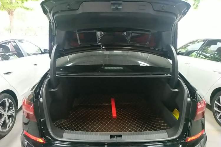 Used Volkswagen Passat 2020 280TSI Business Edition China VI Standard Trunk