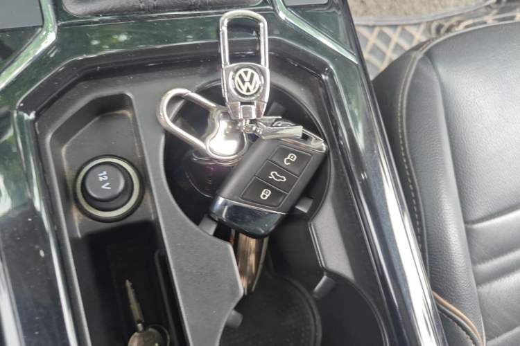 Used Volkswagen Passat 2020 330TSI Elite Edition China VI Vehicle Key