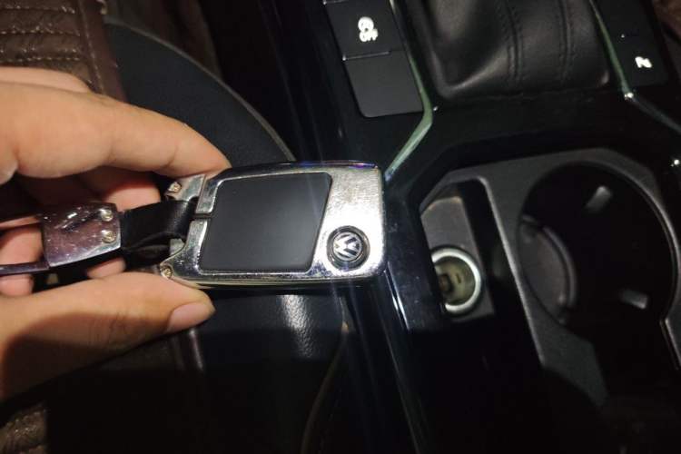 Used Volkswagen Passat 2020 330TSI Elite Edition China VI Vehicle Key