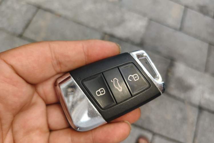 Used Volkswagen Passat 2020 280TSI Business Edition China VI Standard Vehicle Key