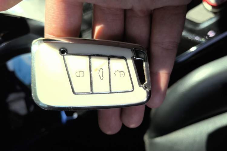 Used Volkswagen Passat 2020 330TSI Elite Edition China VI Vehicle Key