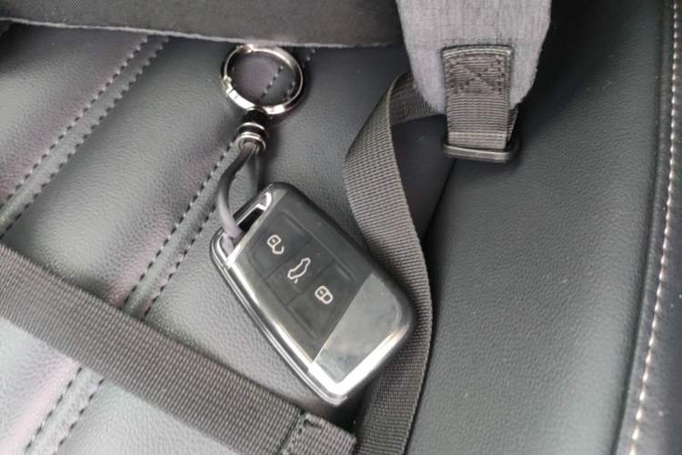 Used Volkswagen Passat 2020 280TSI Business Edition China VI Standard Vehicle Key