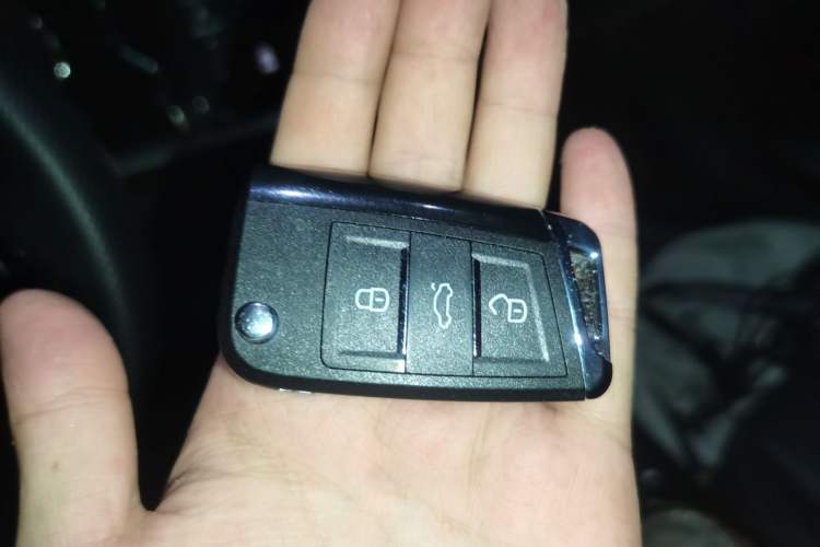 Used Volkswagen Passat 2020 330TSI Elite Edition China VI Vehicle Key