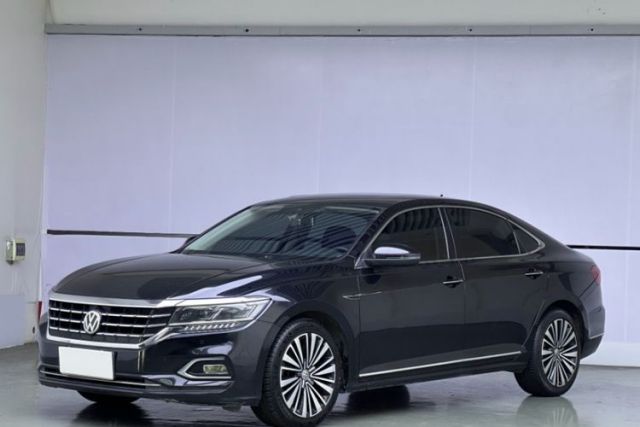 Ojetý Volkswagen Passat 2020 330TSI Luxury Edition China VI