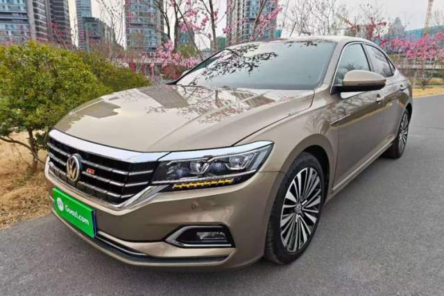 Ojetý Volkswagen Passat 2020 330TSI Luxury Edition China VI