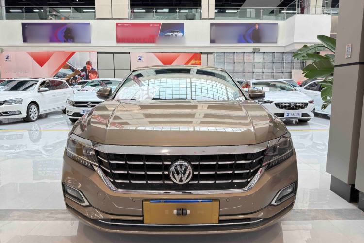 Used Volkswagen Passat 2020 330TSI Luxury Edition China VI Exterior 1
