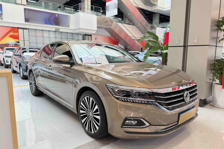 Used Volkswagen Passat 2020 330TSI Luxury Edition China VI Exterior 2