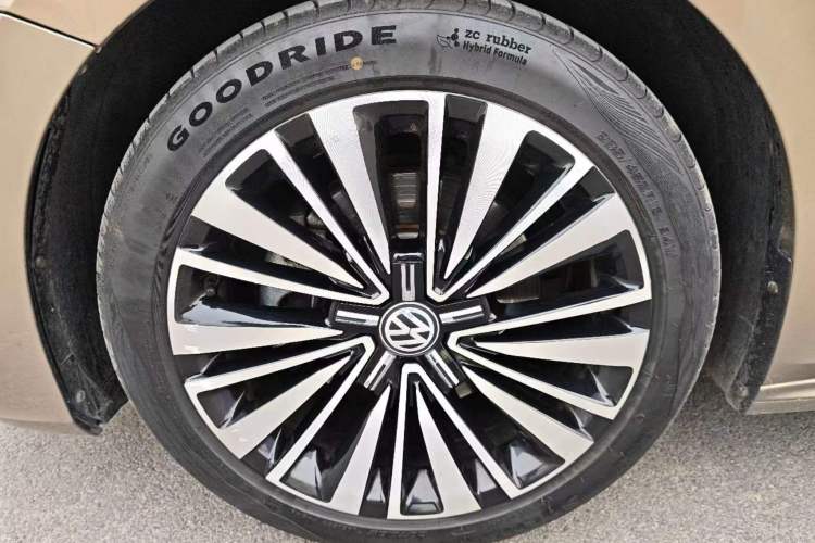 Used Volkswagen Passat 2020 330TSI Luxury Edition China VI Exterior 7