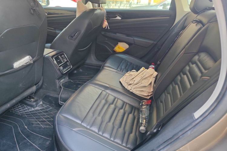 Used Volkswagen Passat 2020 330TSI Elite Edition China VI Left Rear Seat