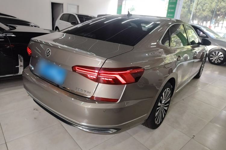 Used Volkswagen Passat 2020 330TSI Luxury Edition China VI Rear Right 45 Deg