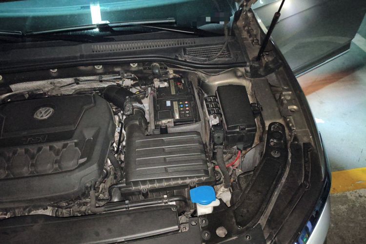 Used Volkswagen Passat 2020 330TSI Luxury Edition China VI Engine Bay Left