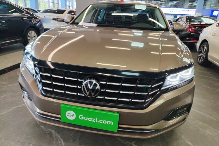 Used Volkswagen Passat 2020 330TSI Luxury Edition China VI Exterior 1