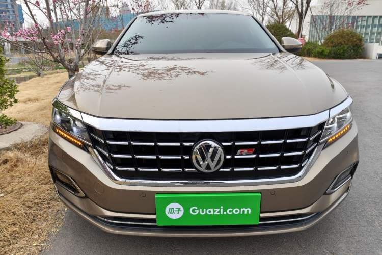 Used Volkswagen Passat 2020 330TSI Luxury Edition China VI Exterior 1
