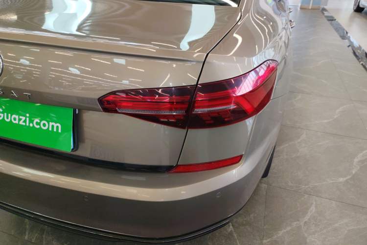 Used Volkswagen Passat 2020 330TSI Luxury Edition China VI Exterior 6