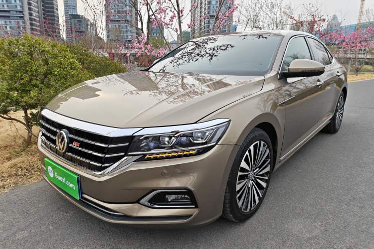 Used Volkswagen Passat 2020 330TSI Luxury Edition China VI Guazi used car, China used car export, Used car for sale, Used  cars, Cheapest cars for sale