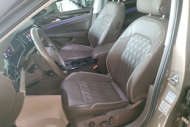 Used Volkswagen Passat 2020 330TSI Luxury Edition China VI Left Front Seat