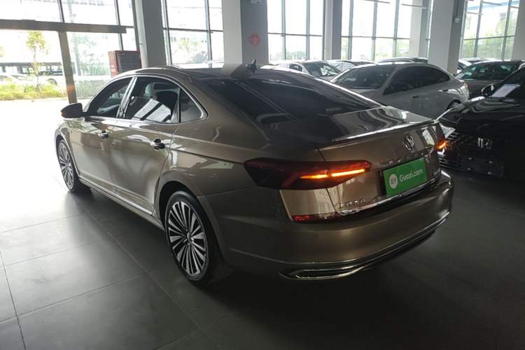 Used Volkswagen Passat 2020 330TSI Luxury Edition China VI Rear Left 45 Deg