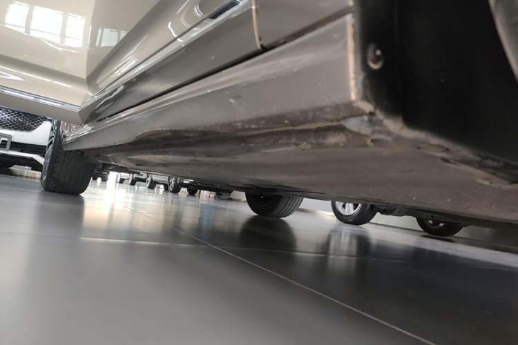 Used Volkswagen Passat 2020 330TSI Luxury Edition China VI Right Side Sill